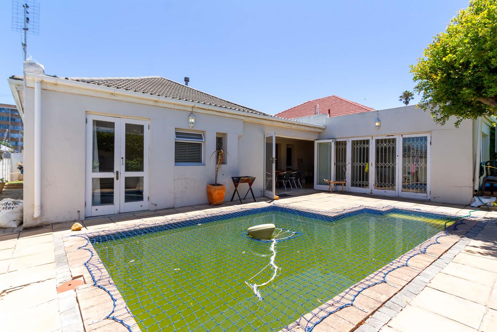 4 Bedroom Property for Sale in Wynberg Western Cape